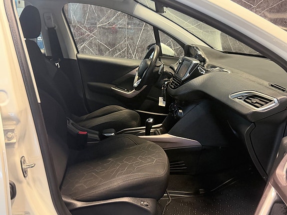 Peugeot 2008 13 of 19