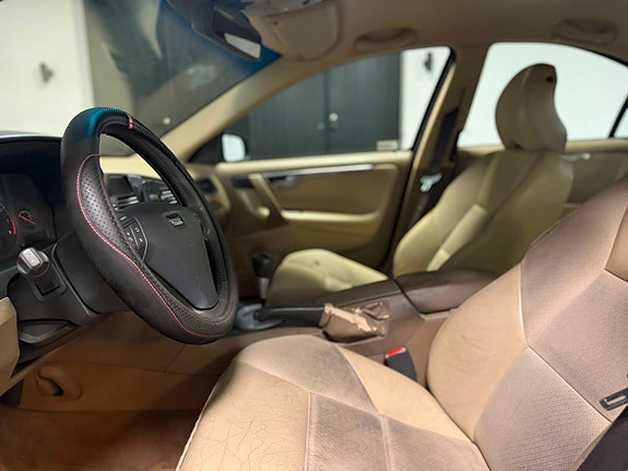 Volvo S60 7 of 18