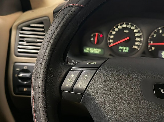 Volvo S60 16 of 18