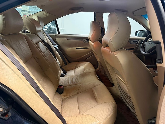 Volvo S60 11 of 18