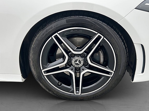 Mercedes-Benz A180 d 29 of 29