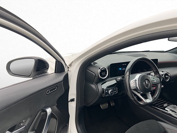 Mercedes-Benz A180 d 9 of 29