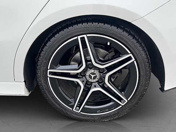 Mercedes-Benz A180 d 27 of 29