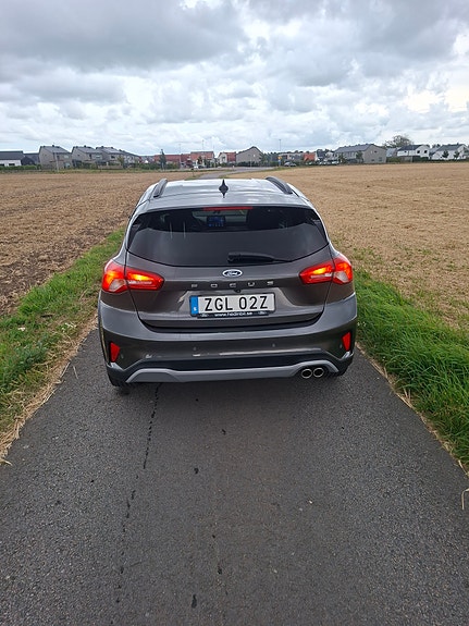 Ford Focus 3 of 6