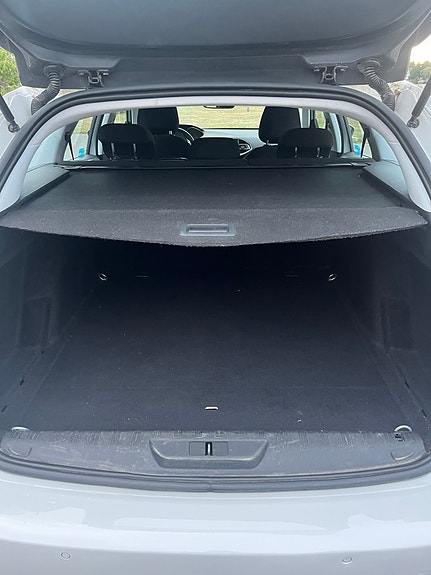 Peugeot 308 SW 6 of 19