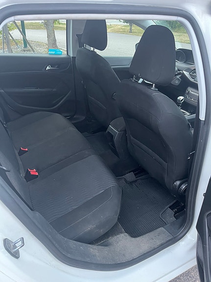 Peugeot 308 SW 4 of 19