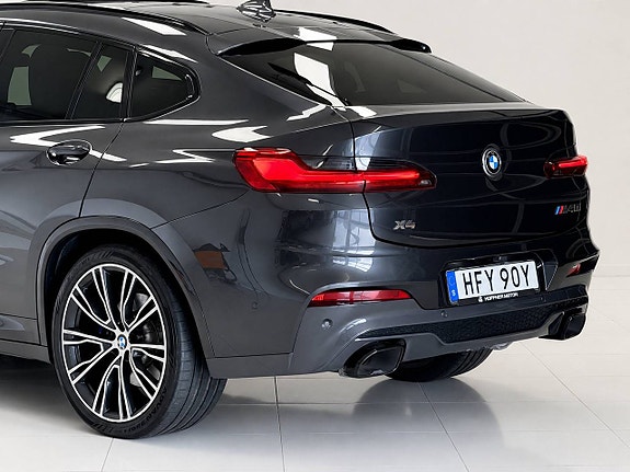 BMW X4 9 of 26