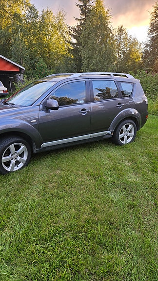 Mitsubishi Outlander 3 of 22