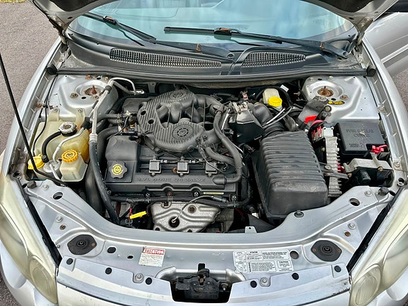 Chrysler Sebring 10 of 16