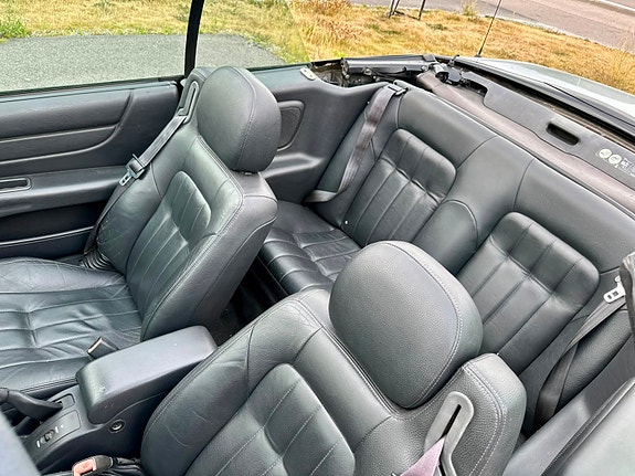 Chrysler Sebring 6 of 16
