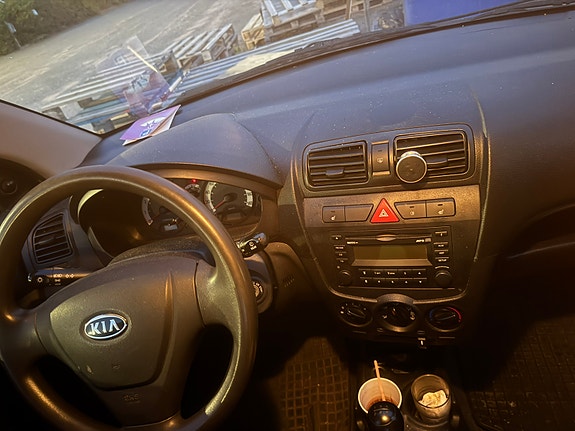 Kia Picanto 4 of 4