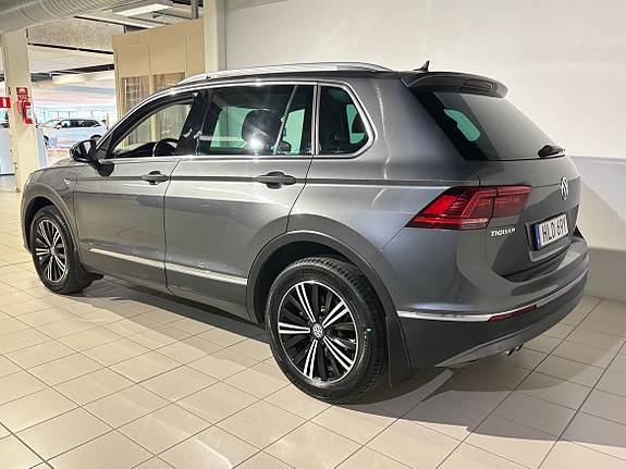 Volkswagen Tiguan 14 of 19