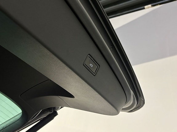 Volkswagen Tiguan 16 of 19