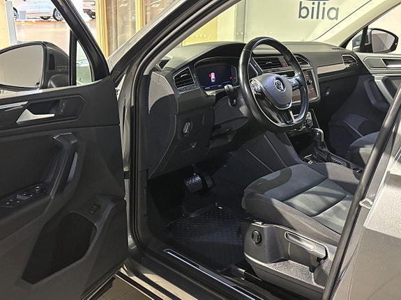 Volkswagen Tiguan 4 of 19