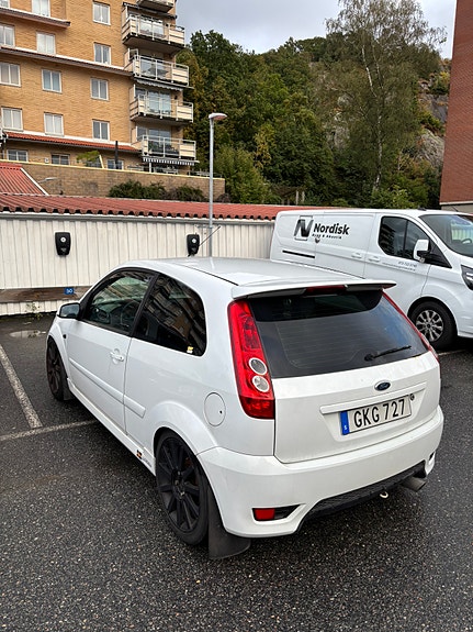 Ford Fiesta 5 of 5
