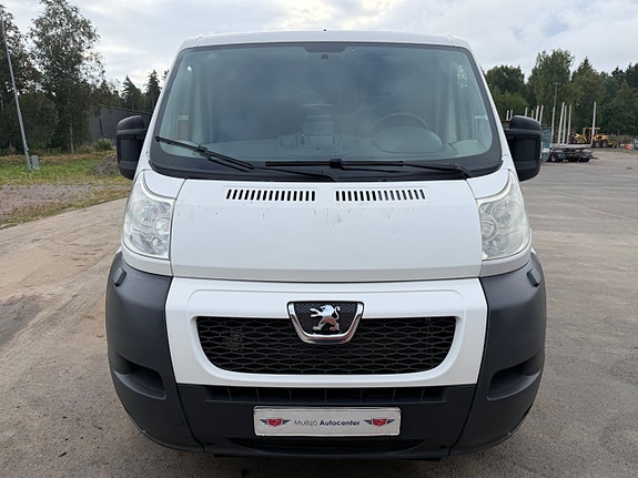 Peugeot Boxer 8 of 18