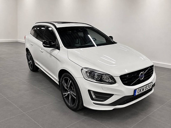 Volvo XC60 2 of 14