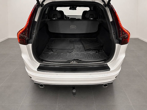 Volvo XC60 14 of 14