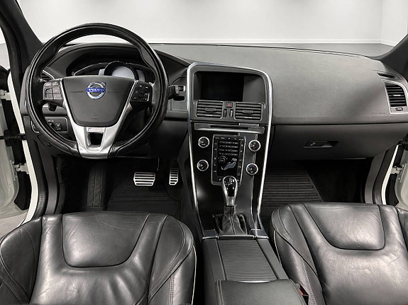 Volvo XC60 10 of 14