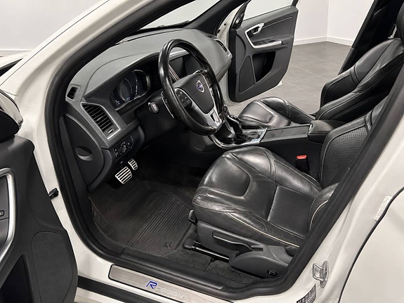 Volvo XC60 6 of 14