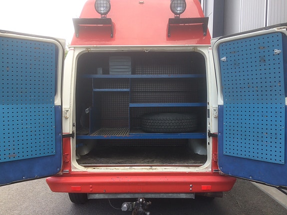Ford Econoline 3 of 4