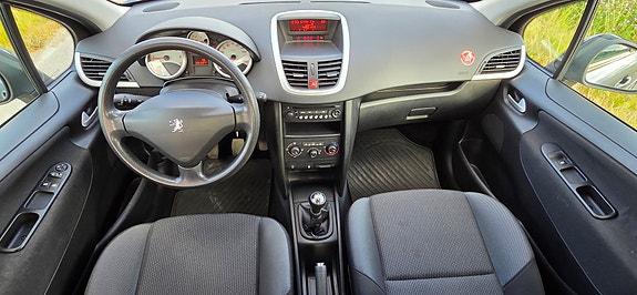Peugeot 207 5 of 7