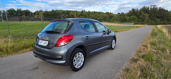 Peugeot 207 3 of 7