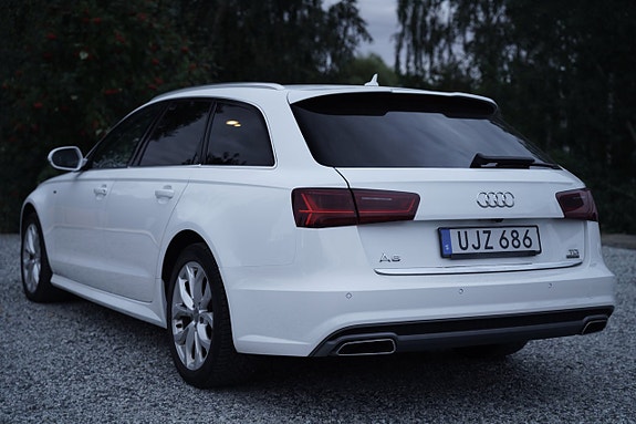 Audi A6 4 of 18