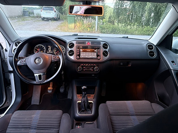 Volkswagen Tiguan 5 of 9
