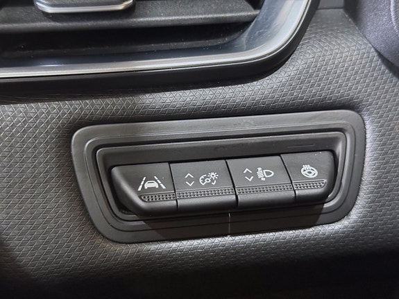 Renault Clio 24 of 27