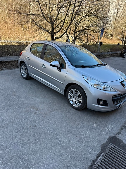 Peugeot 207 5 of 17