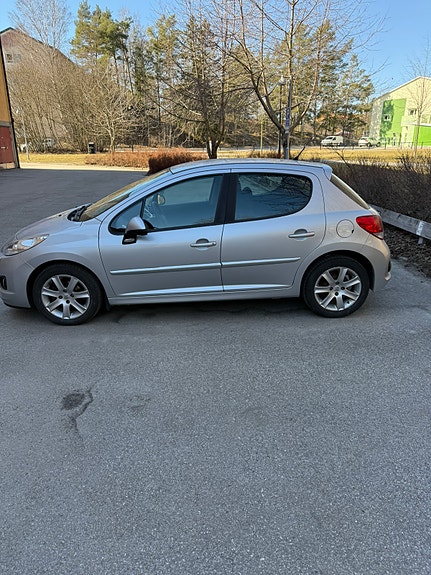 Peugeot 207 7 of 17