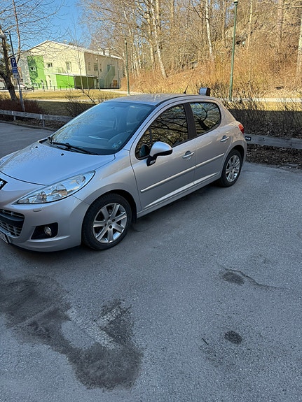 Peugeot 207 6 of 17