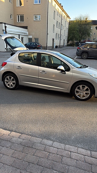 Peugeot 207 15 of 17