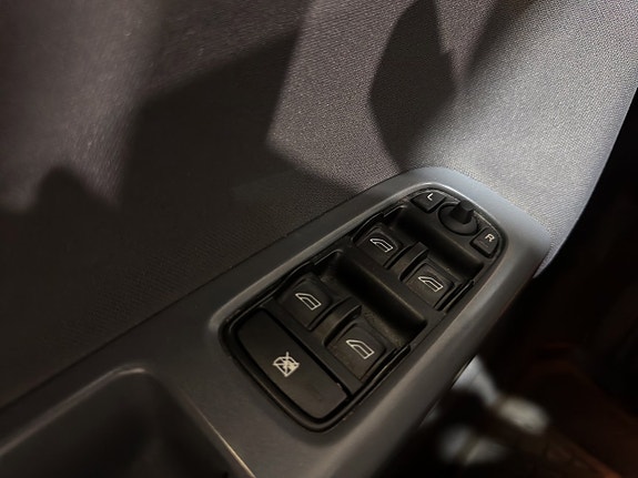 Volvo V50 15 of 27