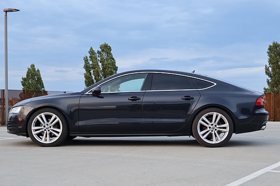 Audi A7 2 of 17