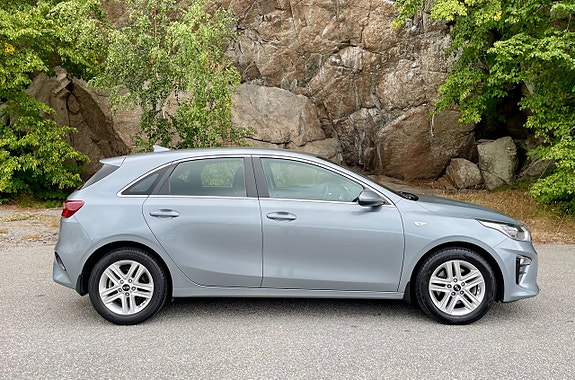 Kia Ceed 3 of 8