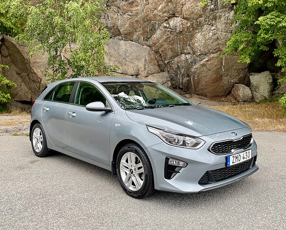 Kia Ceed 2 of 8