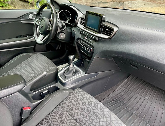 Kia Ceed 7 of 8