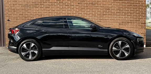 Polestar 4 6 of 21
