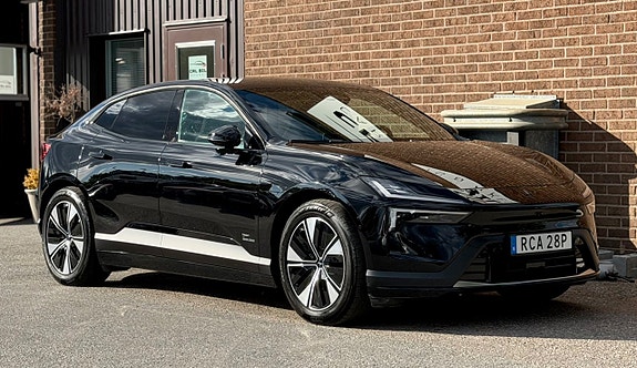 Polestar 4 7 of 21