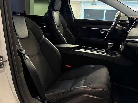 Volvo V90 Cross Country 23 of 27