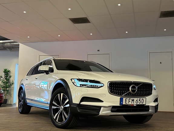 Volvo V90 Cross Country 7 of 27
