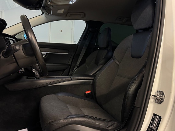 Volvo V90 Cross Country 17 of 27
