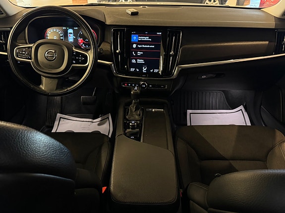 Volvo V90 Cross Country 24 of 27