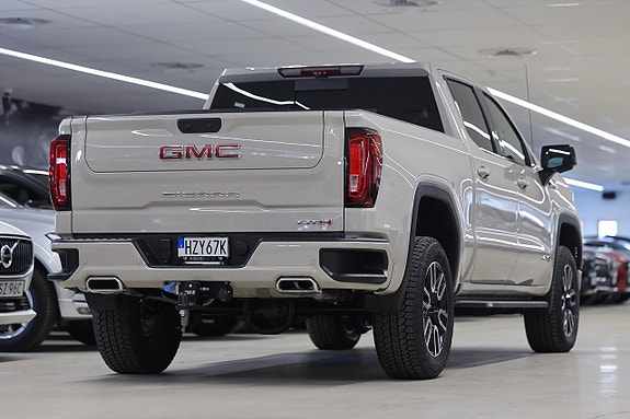 GMC Sierra 7 of 22