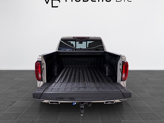 GMC Sierra 7 of 21
