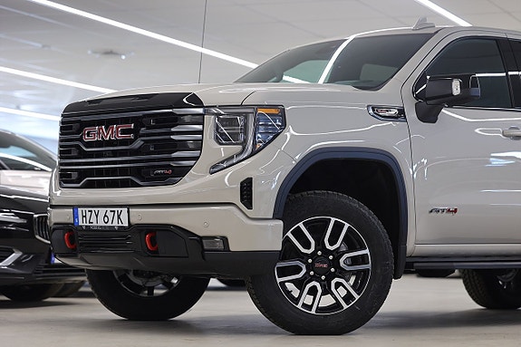 GMC Sierra 4 of 22
