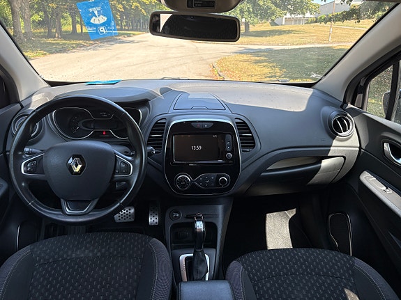 Renault Captur 5 of 12
