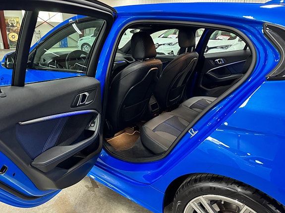 BMW 118i 10 of 25